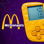 Azonnal elkapkodták a McNuggetset, amin Tetris fut – különös játékot készített a kínai McDonald's (videó)