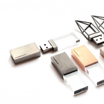 Akarjuk: design USB adattárolók