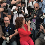 Fotó: Sophia Loren fotósnak állt Cannes-ban