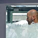 Egy osztrák férfi megdöntötte a jégkockákkal töltött tartályban tartózkodás rekordját