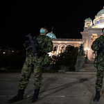 Szerbia teljesen lezárja határait a külföldiek előtt