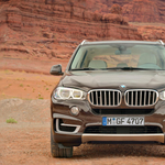 Itt az új BMW X5 - lesz belőle "fapados"