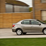 Renault emblémával Symbolnak hívják a Dacia Logant