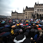 Egész pályás letámadást indított a Magyar Idők a civilek ellen