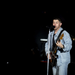 Nick Jonas főszerepet kapott a KISS-ről szóló játékfilmben