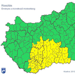 Itt a riasztás: nagyméretű jég eshet sok helyen