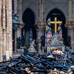 Sikerült megmenteni a Notre-Dame elázott királyi szőnyegét