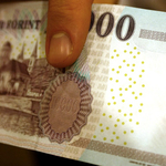 Tovább gyengült estére a forint