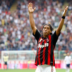 Ronaldinho még tíz évig akar profi focista maradni