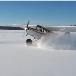 Akkor lássuk, hogyan kell repülővel driftelni – videó