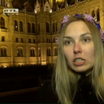 "Megőrültetek, hogy szívesen fogadtok egy diktátort?" - megszólalt a Pesten vetkőző Femen-tag