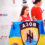 Az Azov-ezred zászlójával állt fel a dobogóra Egerben az ukrán bokszolónő