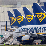 Nyolc órát kellett várakozniuk a bombafenyegetés miatt Debrecenben leszállt Ryanair-gép utasainak