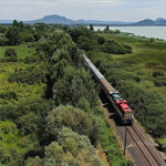 Maradt a kánikula, marad a sűrűbb vonatközlekedés a Balatonhoz