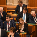 Orbánnal nyithat hétfőn a parlament, az őszi szezonban 18 ülésnapot terveznek