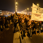 Átlátszó.hu: a metróból vittek be egy diákot a rendőrök