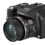 Itt a "szuperzoomos" LUMIX DMC-FZ150!