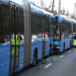 Frontálisan ütközött két BKV-busz a XVII. kerületben