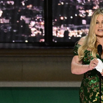 Zenével fojtották bele a szót Jennifer Coolidge-be az Emmy-gálán