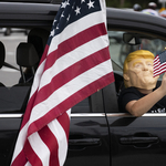 És akkor Donald Trump bemutatta, milyen volna, ha a Süni csoport irányítaná a világgazdaságot