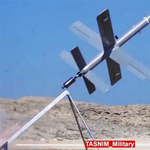 Irán bemutatta az új, kamikaze harci drónját