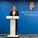 „Nem én vagyok az előterjesztő” – ezzel próbálta lerázni magáról az ellehetetlenítési törvény kérdéseit Gulyás és Vitályos