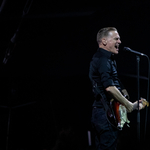 Egy hatalmas zsírszörny miatt lefújták Bryan Adams koncertjét