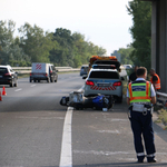 Szemtanúkat keres a rendőrség az M7-esen történt halálos motorbalesethez