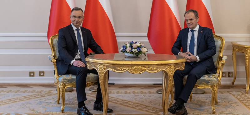 Ukrajnáért és a katonai kiadások növeléséért lobbizni utazik együtt Amerikába a lengyel elnök és a miniszterelnök