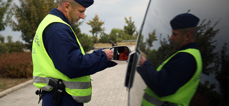 Ilyen, amikor a rendőrség előre szól, hogy razzia lesz: 7312 autóst kaptak el