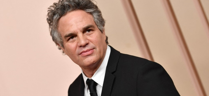 Kiderült, ki cserélte füves cigire Mark Ruffalo kellékcigarettáját