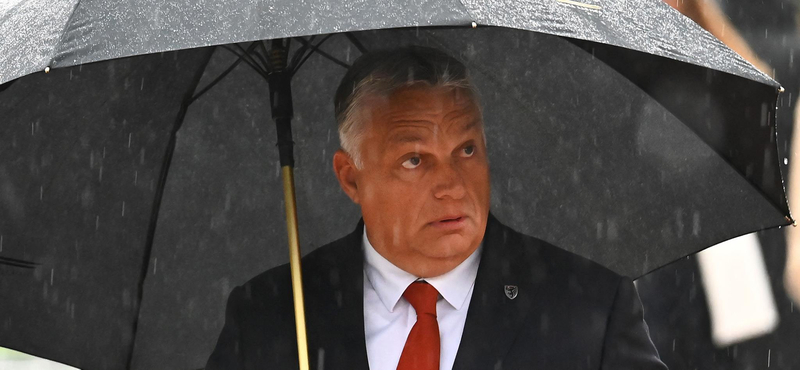 Mém lett Ukrajnában abból, hogy Orbán nem meri leírni, ki vonult be Magyarországra november negyedikén