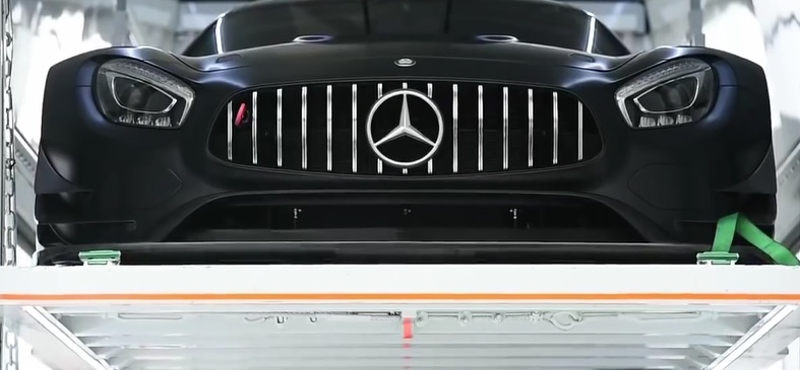 Brutális versenygépet építettek a Mercedes-AMG GT-ből – videó