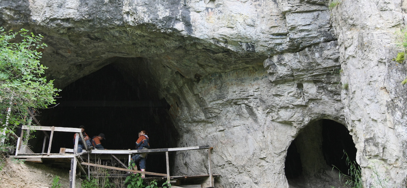 Elképesztő leletre bukkantak a Denyiszov-barlangban