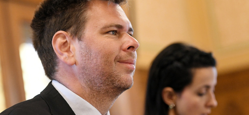 Vitézy Dávid megcsinálta az országos BKK-t, és államtitkárként átmenetileg ő is vezeti