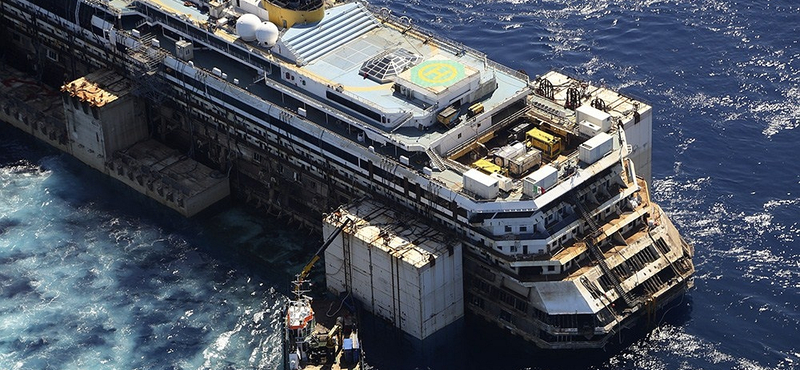 Nem semmisítik meg a Costa Concordia roncsait