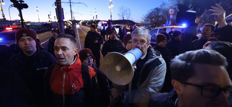 Hadházy: Papírunk van róla, hogy tilos tiltakozni a Pride betiltása ellen