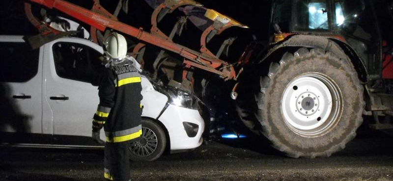 Kisebb csoda, hogy ezt a balesetet sérülés nélkül úszta meg a sofőr - fotók