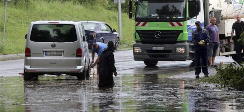 Nézzük, ma merre folytatódnak az esők, zivatarok – térképek