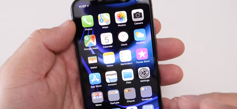 Fejfájás, szemproblémák az iPhone X-től?