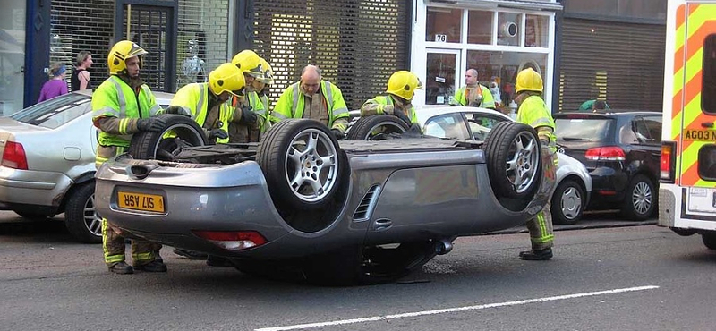 Így kell tetőre rakni egy Porsche Boxstert – fotó