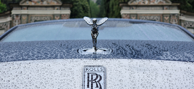 A legnagyobb überluxus Rolls-Royce is tisztán elektromossá válik