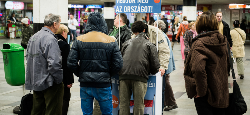 Megverték a Fidesz egyik aláírásgyűjtőjét