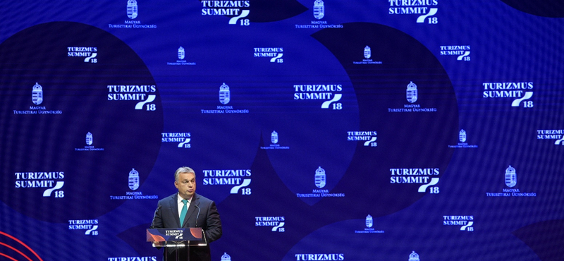 "Nálunk nincsenek no-go zónák": Orbán Viktor a turizmus ünnepén is migránsozott egyet