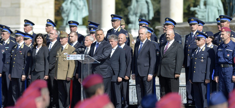 Orbán: a történelem ránk rúgta az ajtót