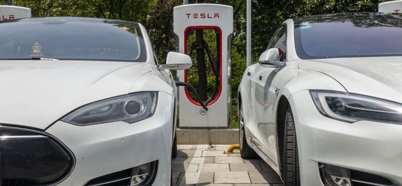 Hónapokat késik az első európai Tesla-gyár beindítása