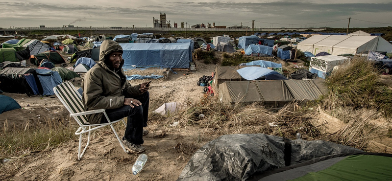 Hétfőtől nekiesnek a menekültek calais-i táborának