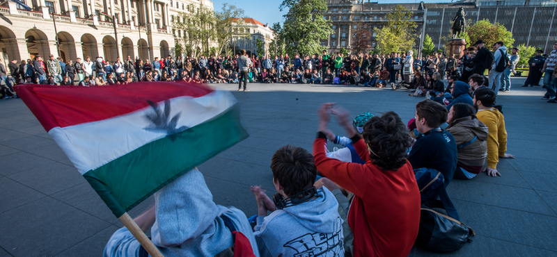 Milliárdokat kereshetne azon az állam, ha megadóztatnák a marihuánát