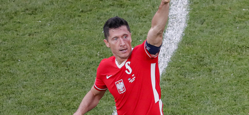 Lewandowski a Barcelonába tart, mely állítólag 45 millió eurót fizet érte