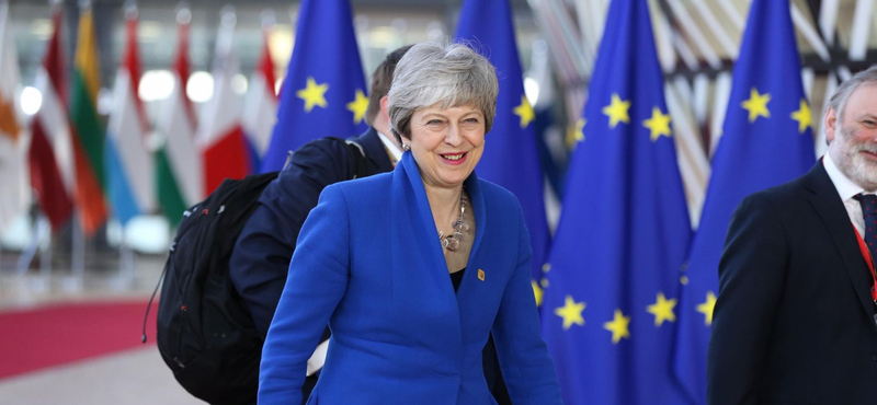 Theresa May szerint van még esély, hogy a britek ne tartsanak EP-választásokat